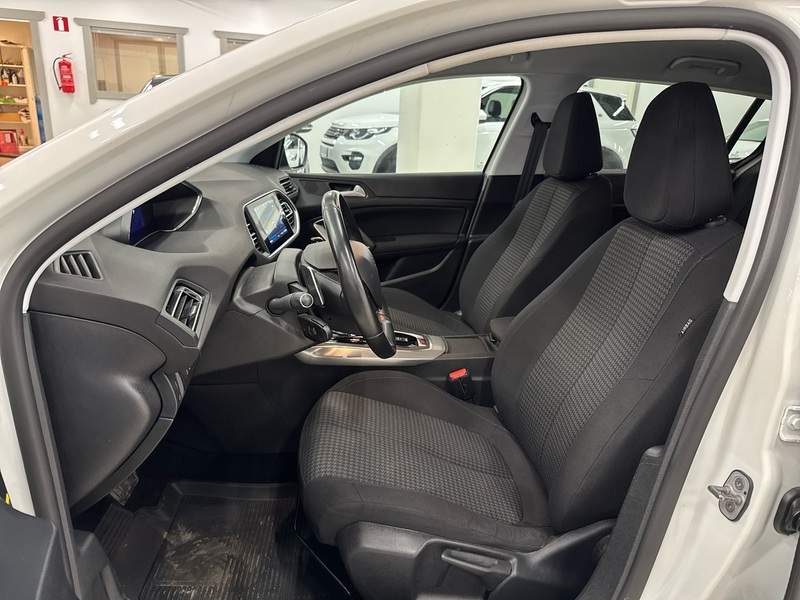 Peugeot 308 vaihtoauto