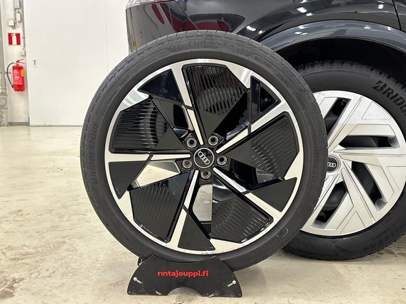 Audi Q4 e-tron vaihtoauto