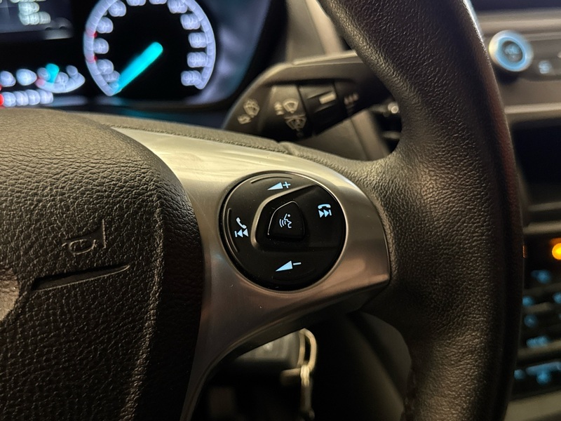 Ford Transit Connect vaihtoauto