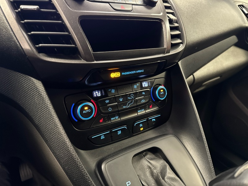 Ford Transit Connect vaihtoauto