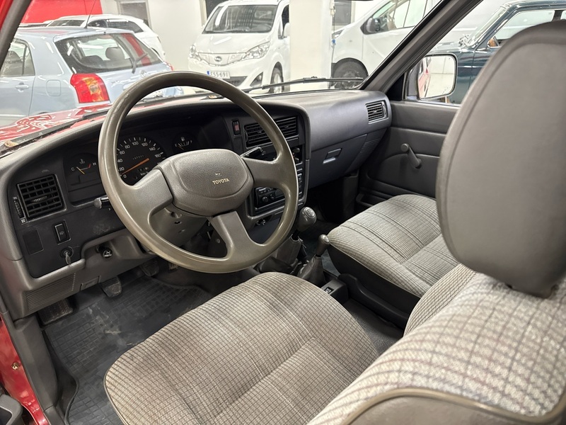 Toyota Hilux vaihtoauto