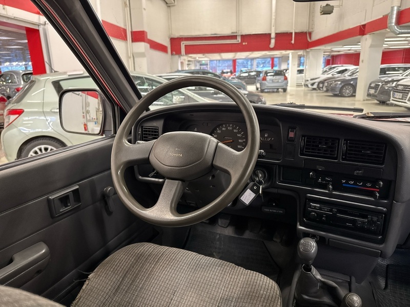 Toyota Hilux vaihtoauto