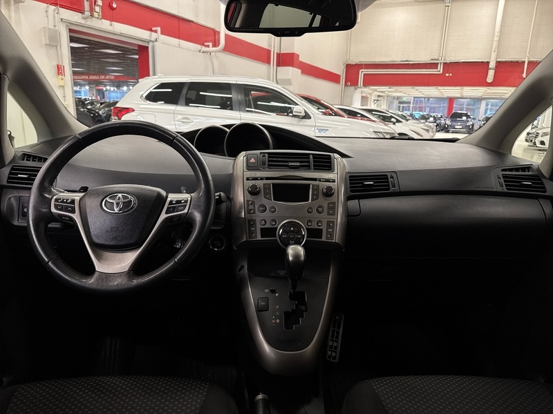 Toyota Verso vaihtoauto