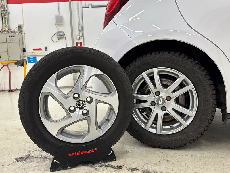 Toyota Yaris vaihtoauto