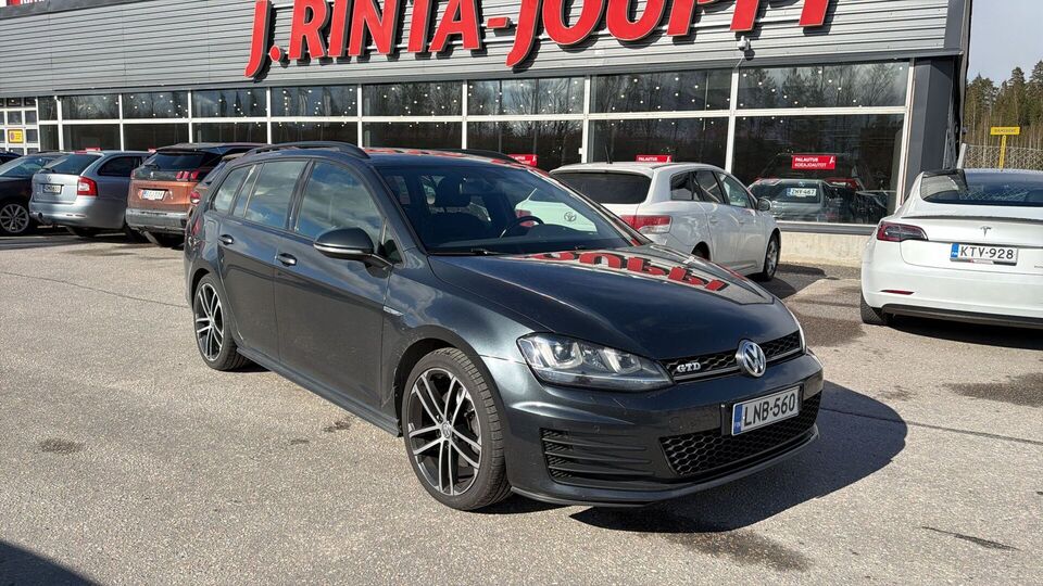 Volkswagen Golf vaihtoauto