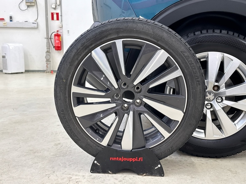 Peugeot 5008 vaihtoauto