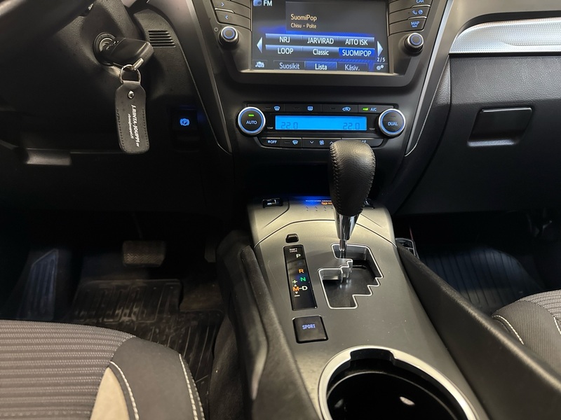 Toyota Avensis vaihtoauto