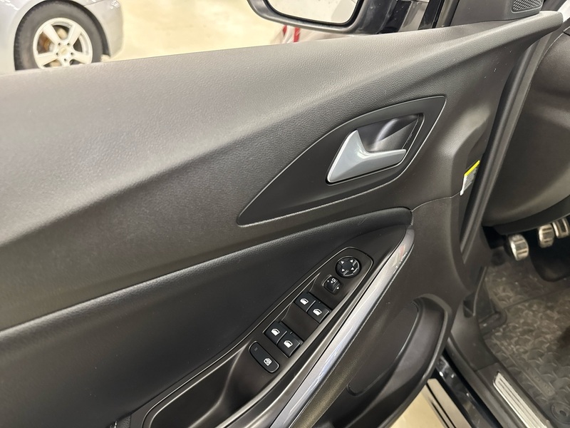 Opel Grandland X vaihtoauto