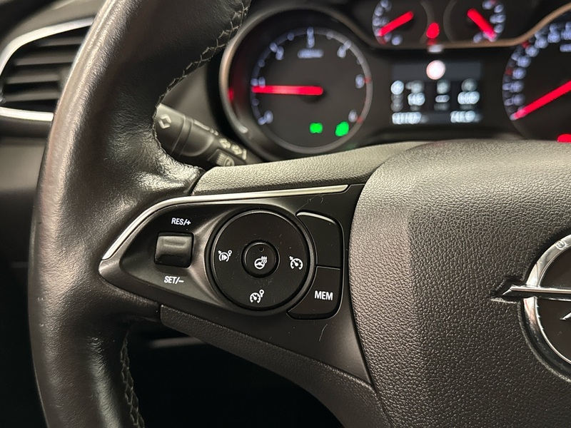 Opel Grandland X vaihtoauto