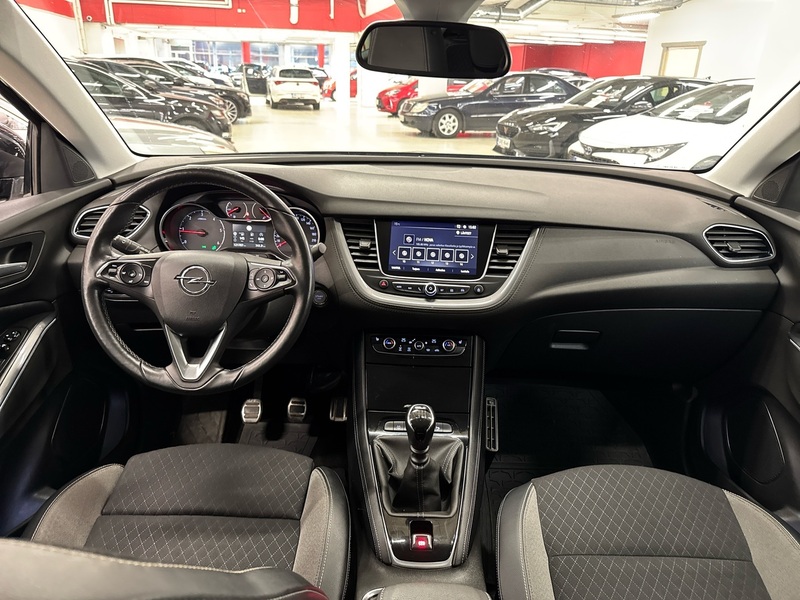 Opel Grandland X vaihtoauto