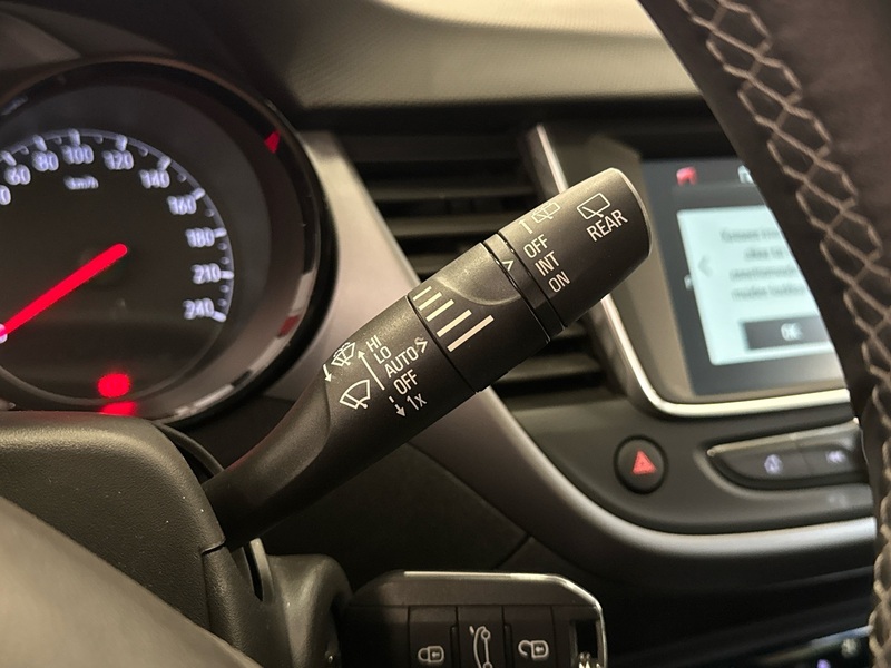 Opel Crossland X vaihtoauto