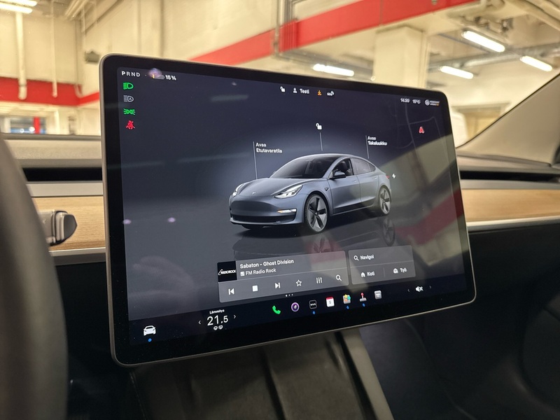 Tesla Model 3 vaihtoauto