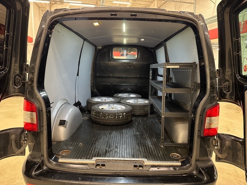 Volkswagen Transporter vaihtoauto