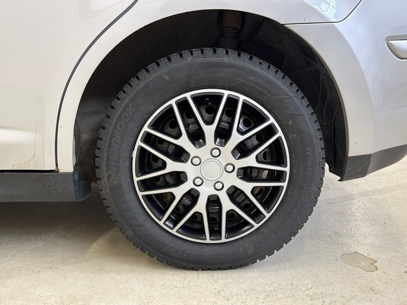 Nissan Tiida vaihtoauto