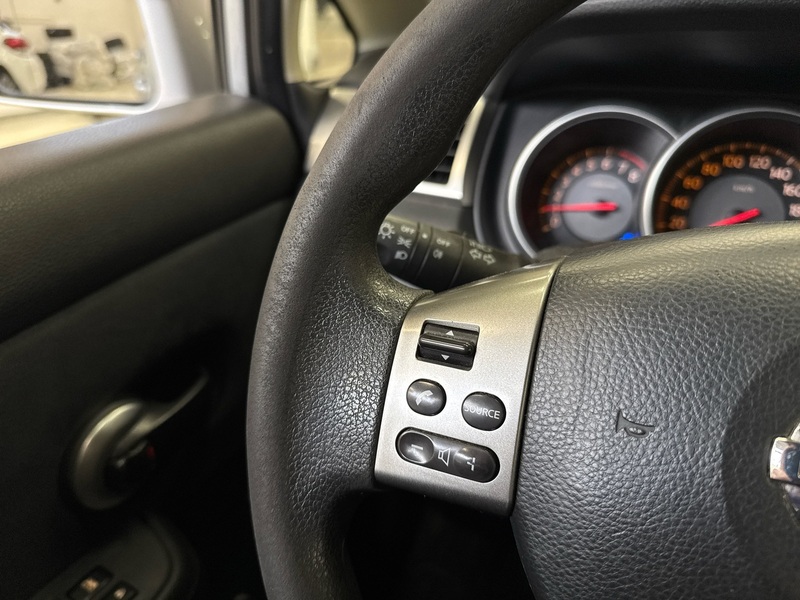 Nissan Tiida vaihtoauto