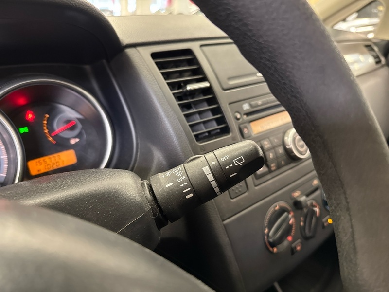 Nissan Tiida vaihtoauto