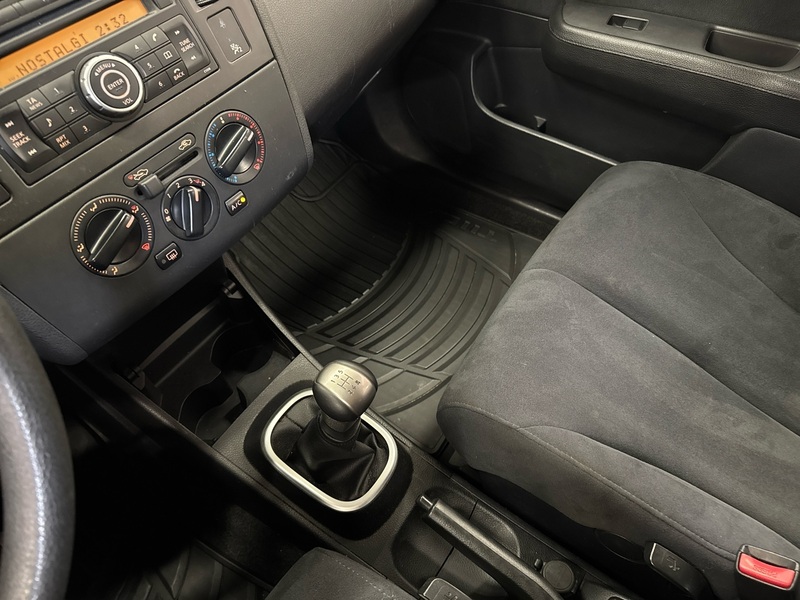 Nissan Tiida vaihtoauto