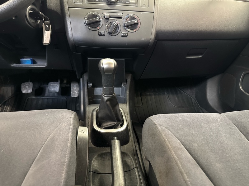 Nissan Tiida vaihtoauto