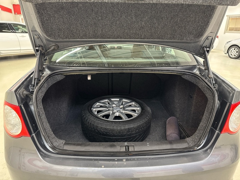 Volkswagen Jetta vaihtoauto