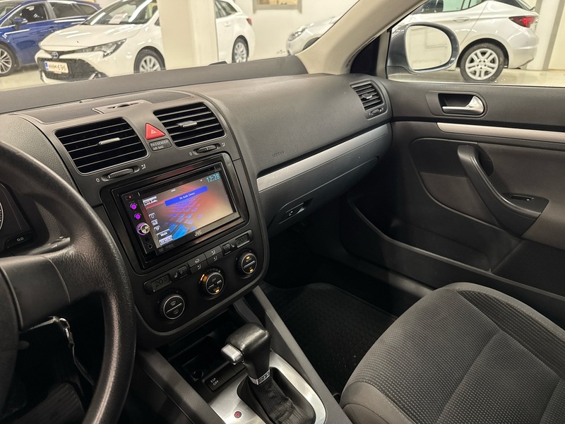 Volkswagen Jetta vaihtoauto