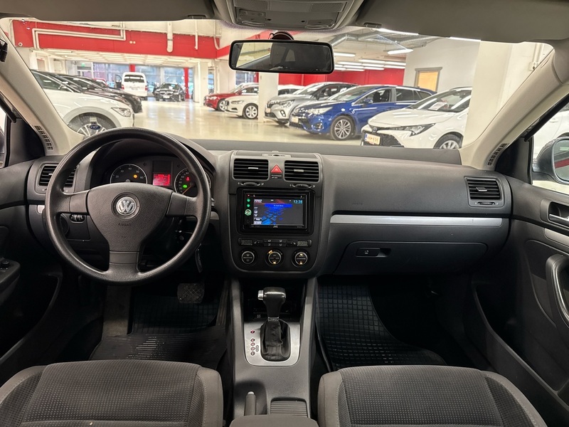 Volkswagen Jetta vaihtoauto