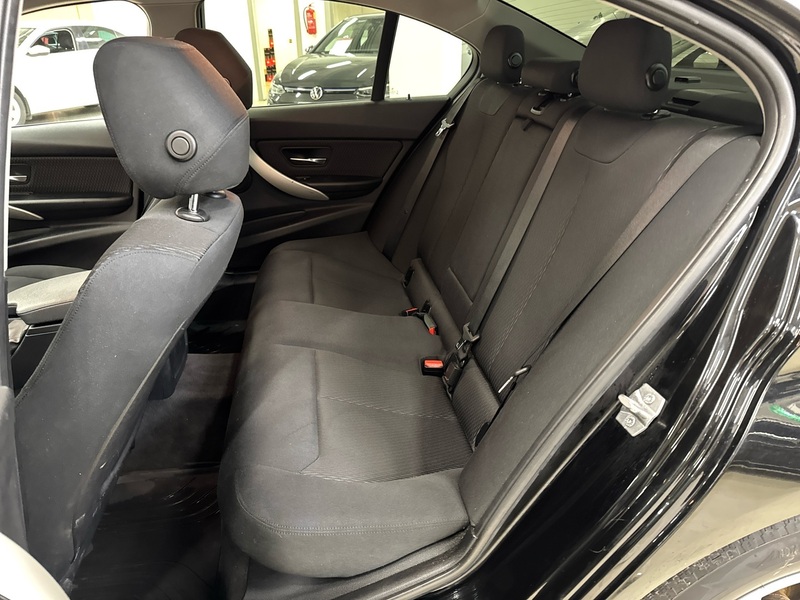 BMW 318 vaihtoauto