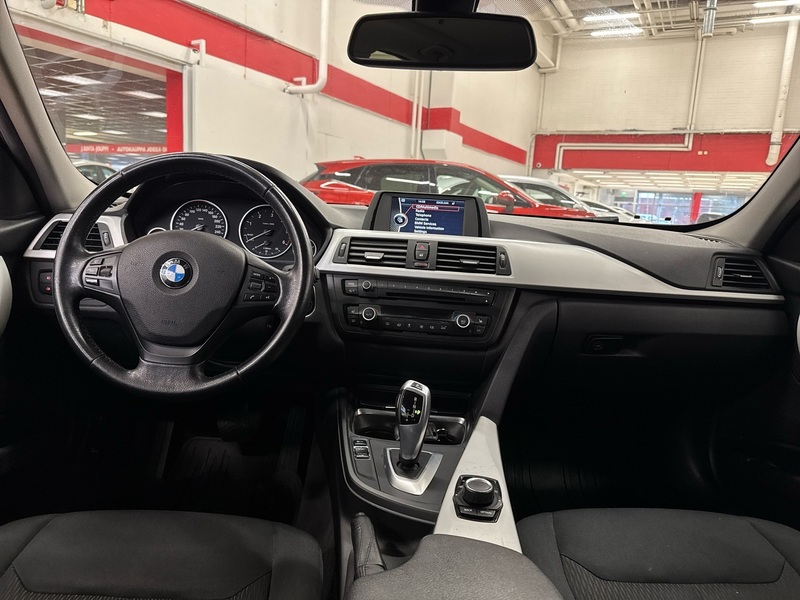 BMW 318 vaihtoauto