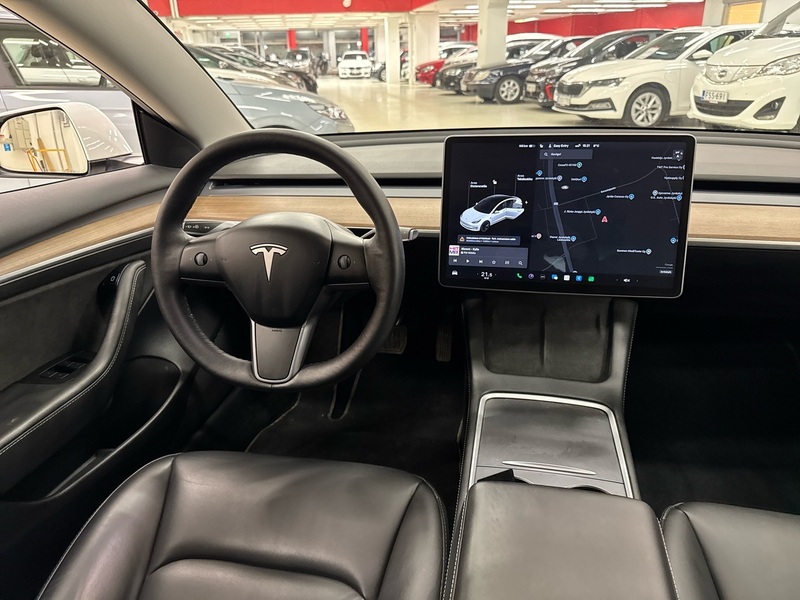 Tesla Model 3 vaihtoauto