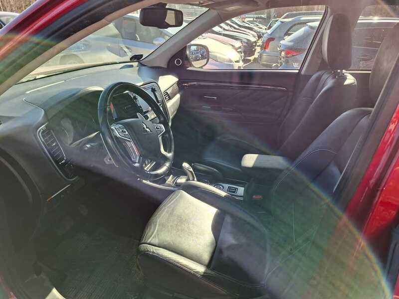 Mitsubishi Outlander PHEV vaihtoauto