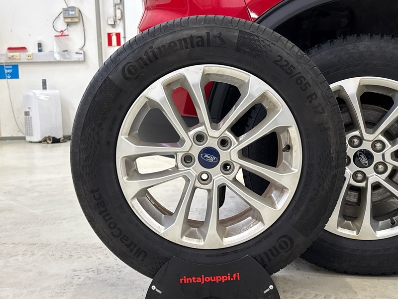 Ford Kuga vaihtoauto