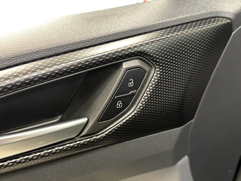 Volkswagen T-Cross vaihtoauto