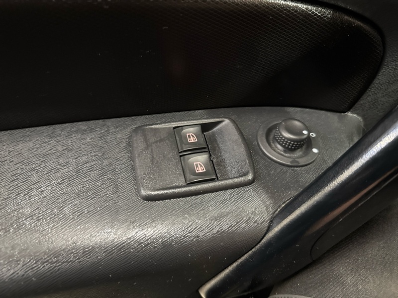 Nissan NV250 vaihtoauto