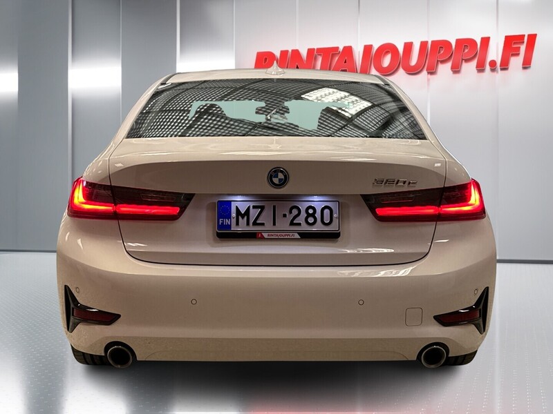 BMW 320 vaihtoauto