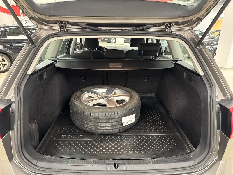 Volkswagen Golf vaihtoauto