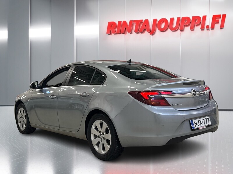 Opel Insignia vaihtoauto