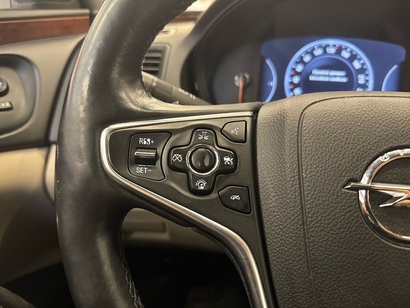 Opel Insignia vaihtoauto