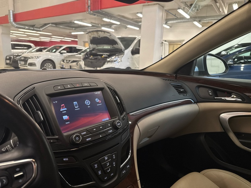 Opel Insignia vaihtoauto