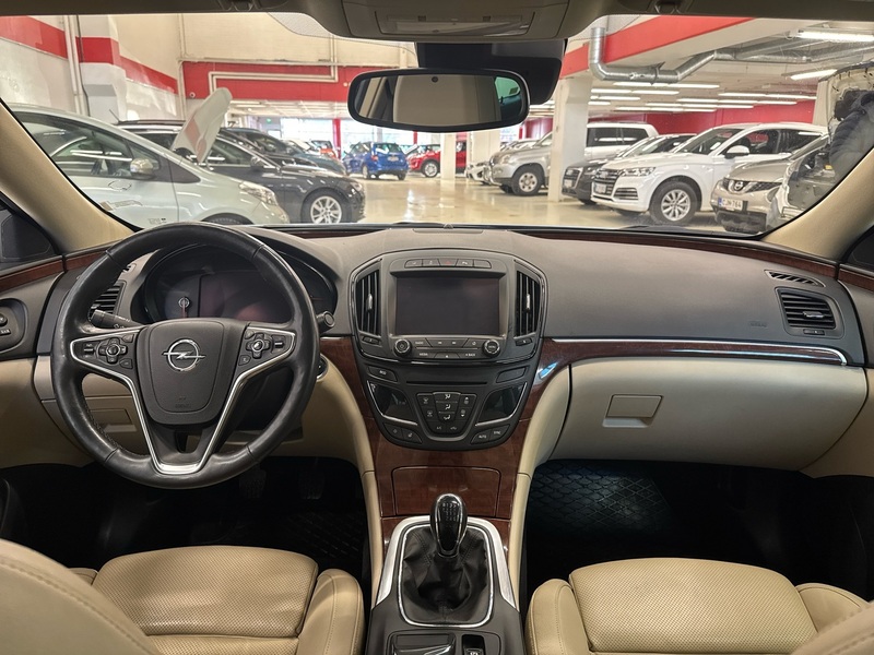 Opel Insignia vaihtoauto