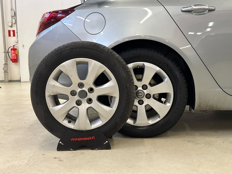 Opel Insignia vaihtoauto