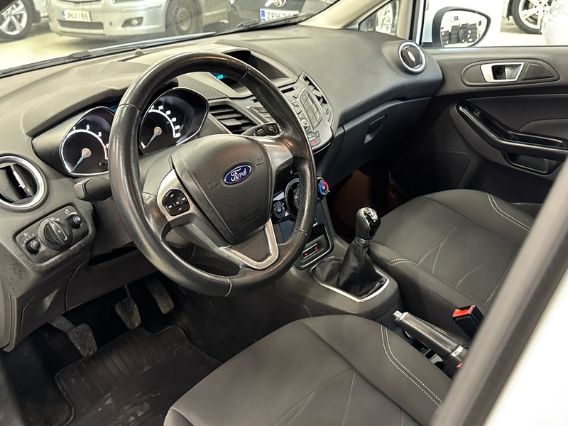 Ford Fiesta vaihtoauto