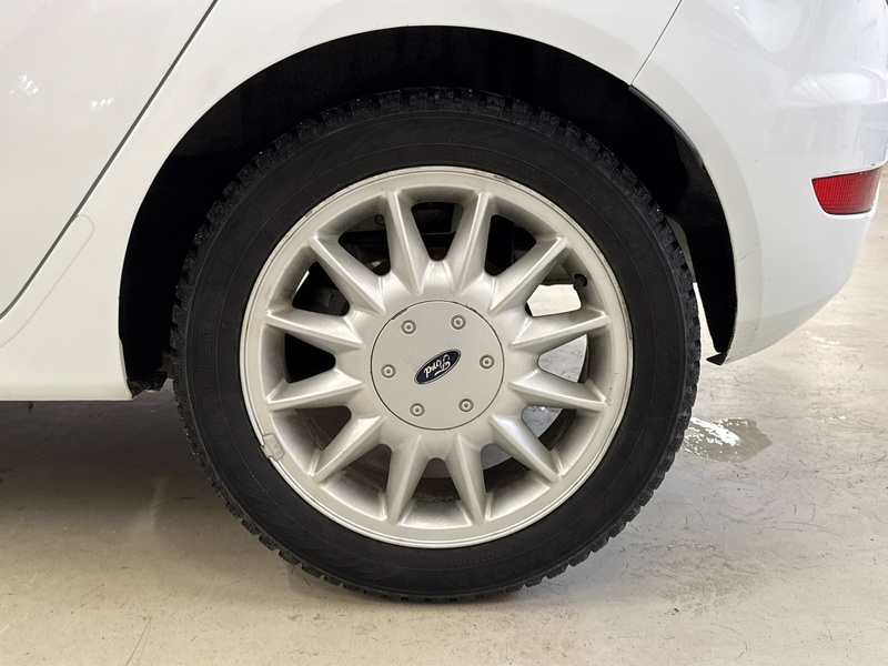 Ford Fiesta vaihtoauto