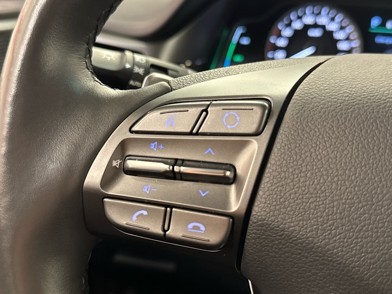 Hyundai IONIQ plug-in vaihtoauto