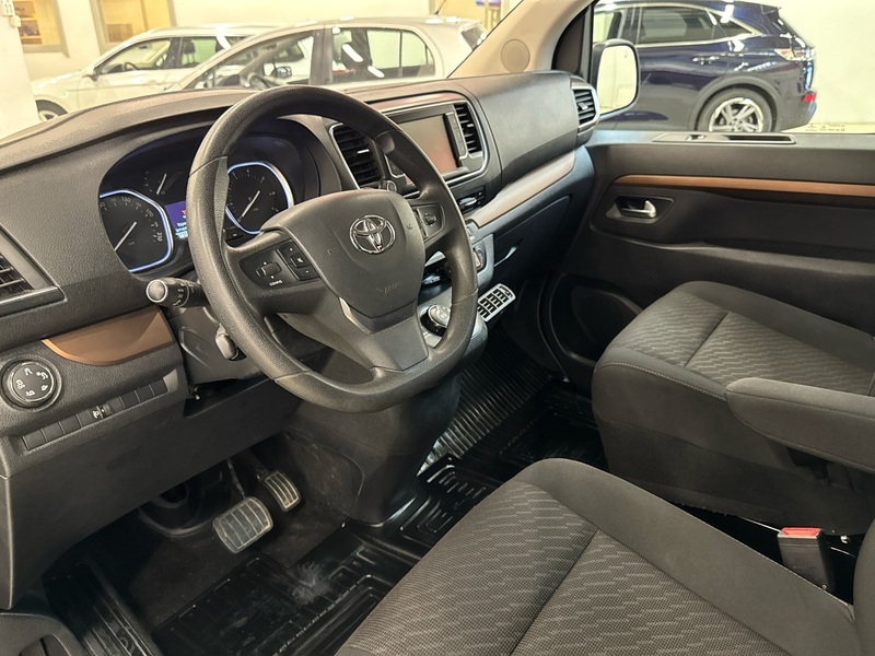 Toyota Proace Verso vaihtoauto