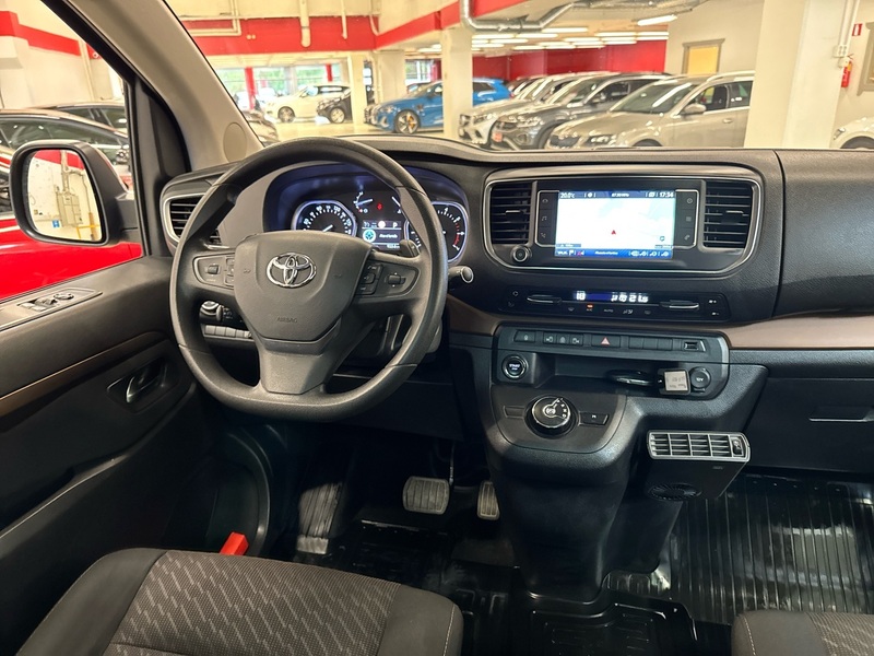 Toyota Proace Verso vaihtoauto