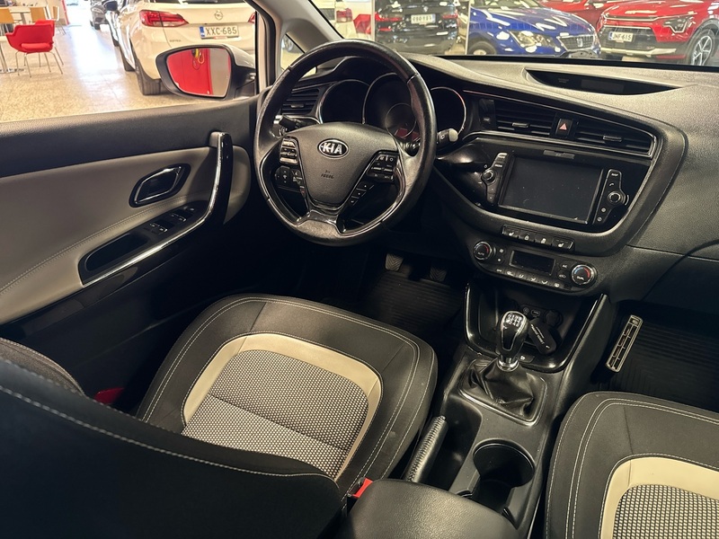 Kia Ceed vaihtoauto