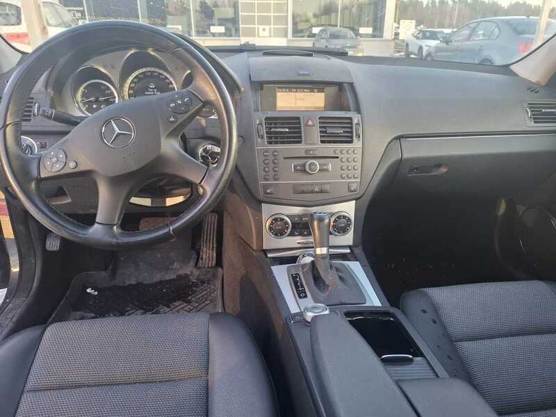 Mercedes-Benz C vaihtoauto