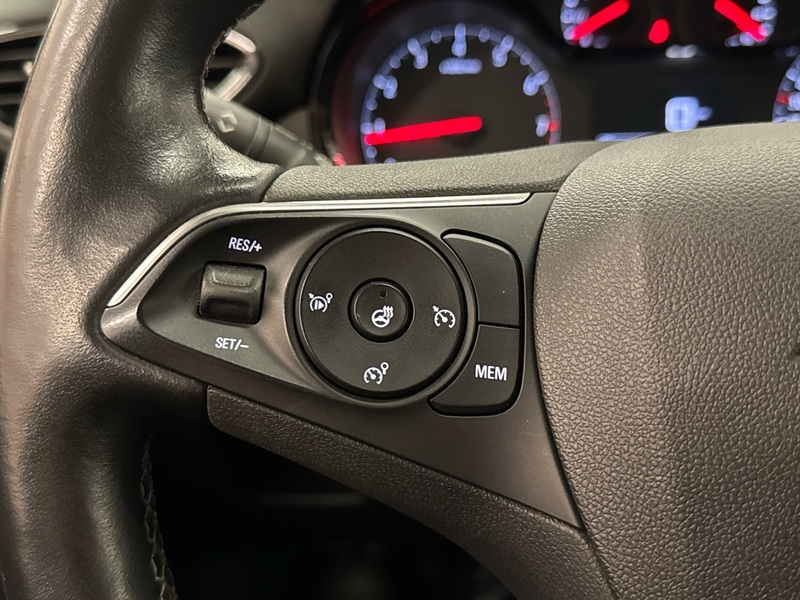 Opel Crossland X vaihtoauto