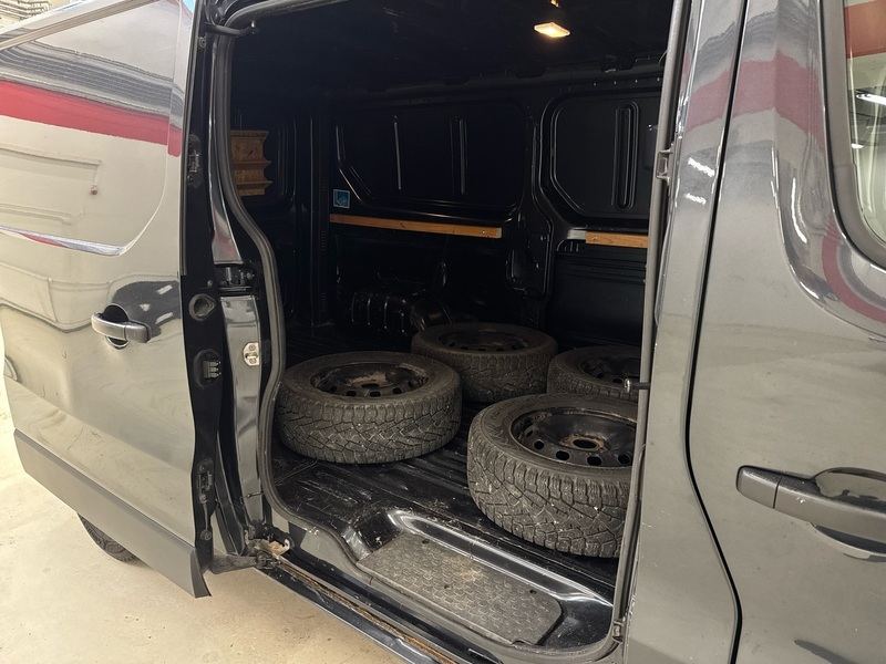 Nissan NV300 vaihtoauto