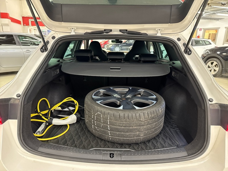 Cupra Leon Sportstourer vaihtoauto