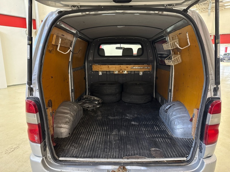 Toyota Hiace vaihtoauto